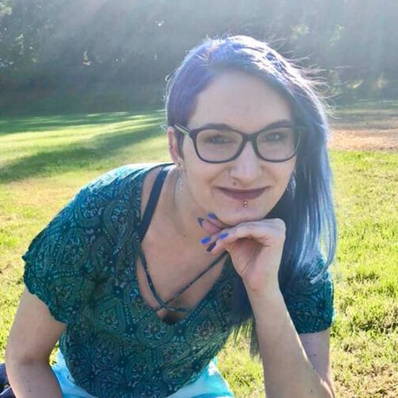 Meet your Posher, Rebecca - Picture 1 of 1